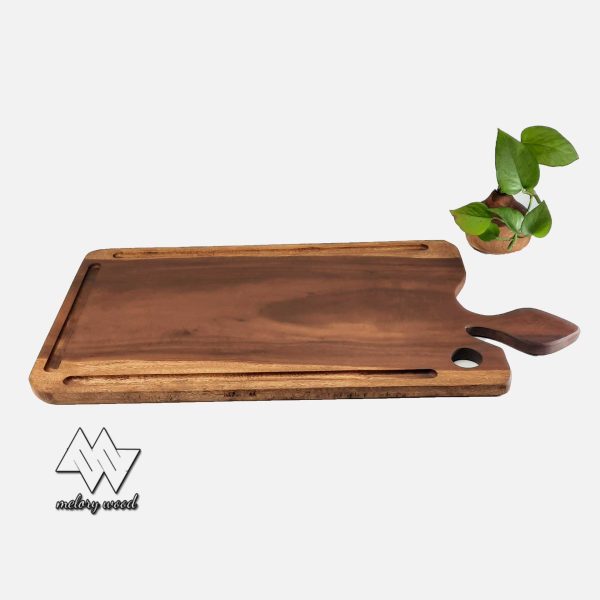 Wooden cutting board